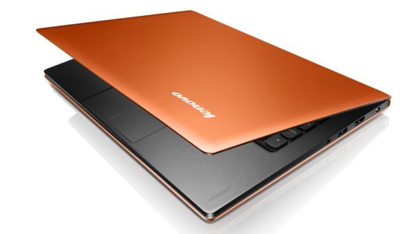 The IdeaPad U300S looks very good, but resembles a bit too much the MacBook Air