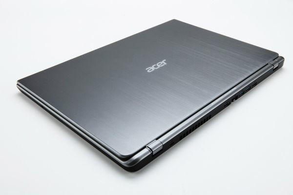 Even though we have no official confirmation, it's safe to assume that the M3 and M5 will be made out of magnesium.