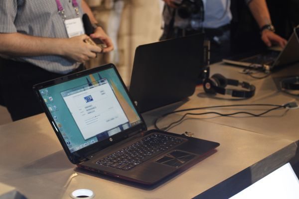 For a 15-incher, the Envy 6 looks great and is pretty thin!