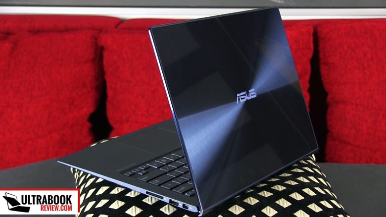 Glass and metal are used for the exterior on the Asus Zenbook UX301