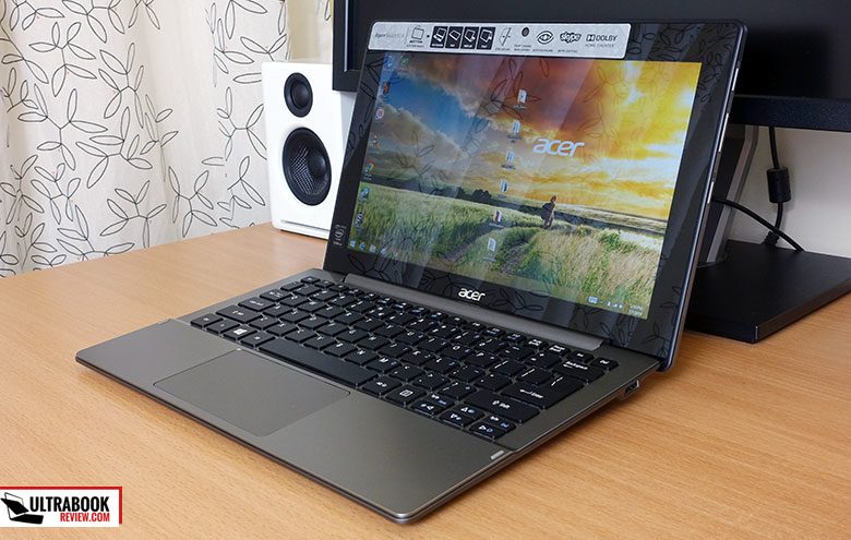 This is the Acer Aspire Switch 11 V - an 11.6 inch hybrid with Core M hardware and an announced price tag of $500 and up