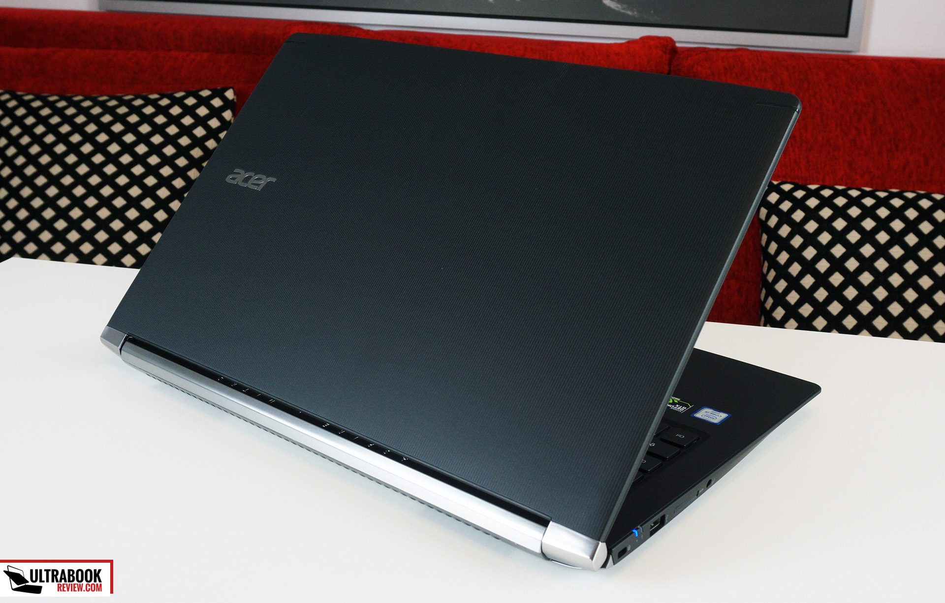 Acer Aspire V15 Nitro VN7-592G review ( Black Edition)