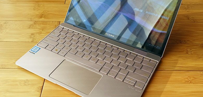 【BIOS起動ジャンク】 ASUS　ZenBook 3 UX390U