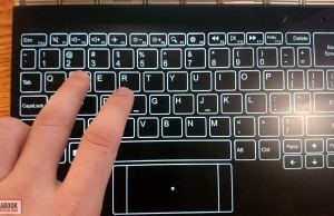 keyboard size next to hand