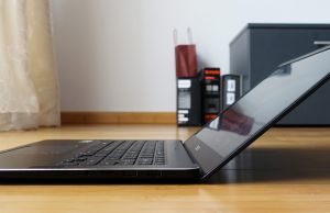 asus zenbook ux550 sideview