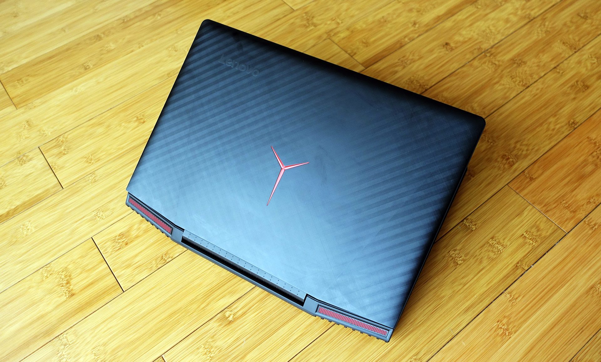 Lenovo Legion Y720 (i7-7700HQ, GTX - solid mid-range gaming laptop