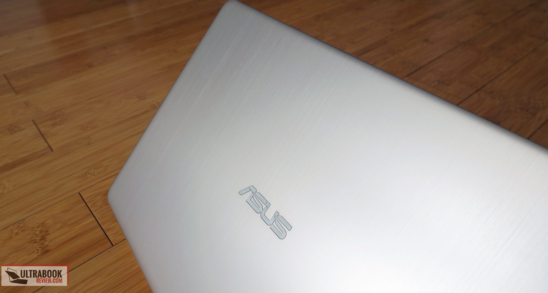 ASUS VivoBook S15 S510 Review: Premium style with a great mid