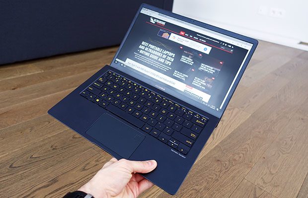 Asus Zenbook S13 UX391 UA/FA review - flagship Zenbook for 2018 Asus Zenbook S13 UX391 UA/FA review - flagship Zenbook for 2018