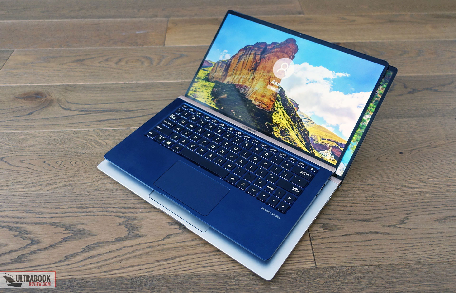 Zenbook 13 UX333｜PC portables Pour la maison｜ASUS France