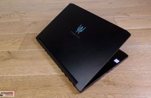 Acer Predator Triton 500 - design exterior