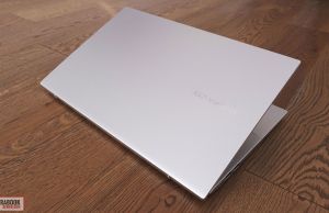 Asus ZenBook S15 S532FL - exterior