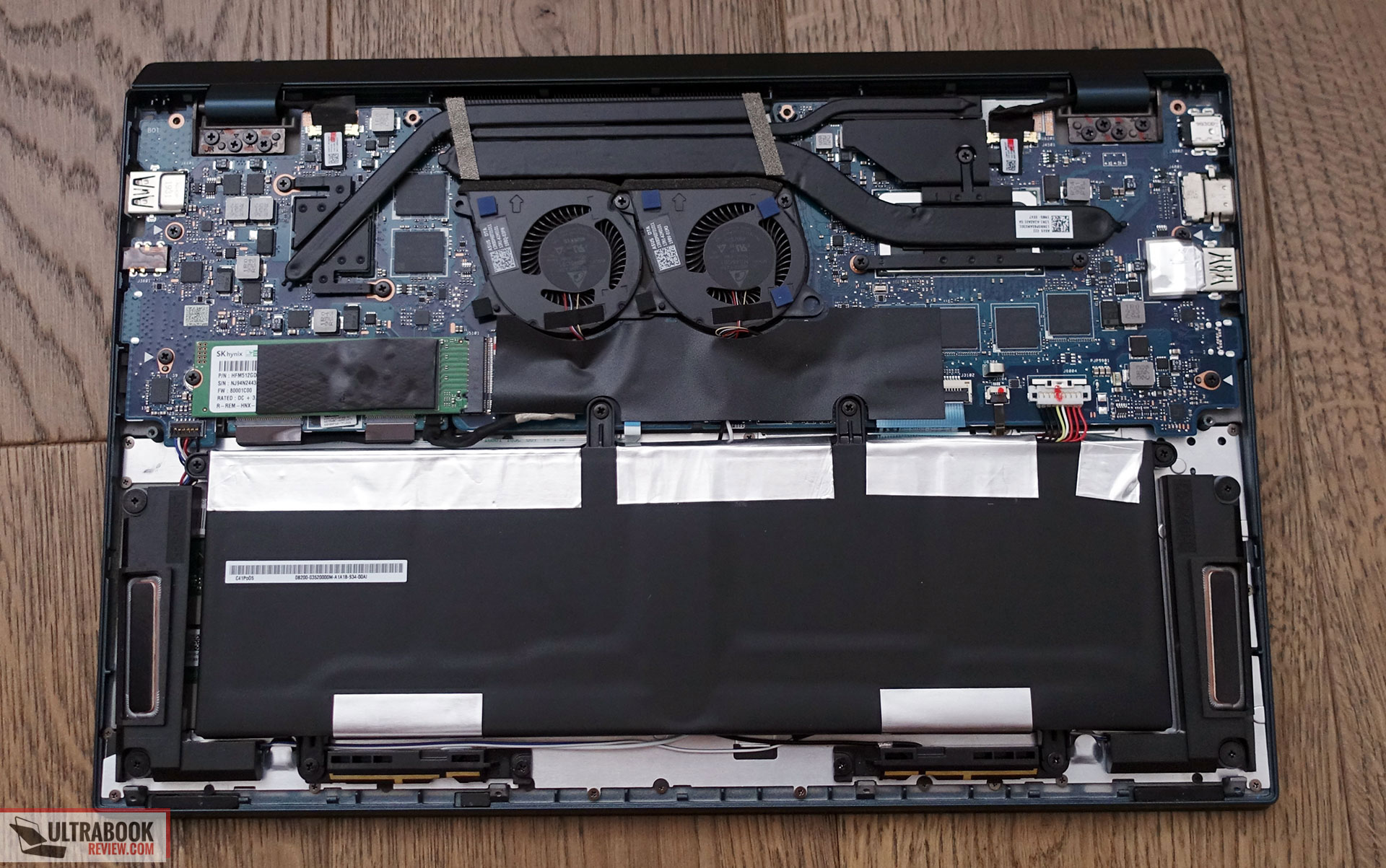 Asus ZenBook Duo UX481FL internals and disassembly