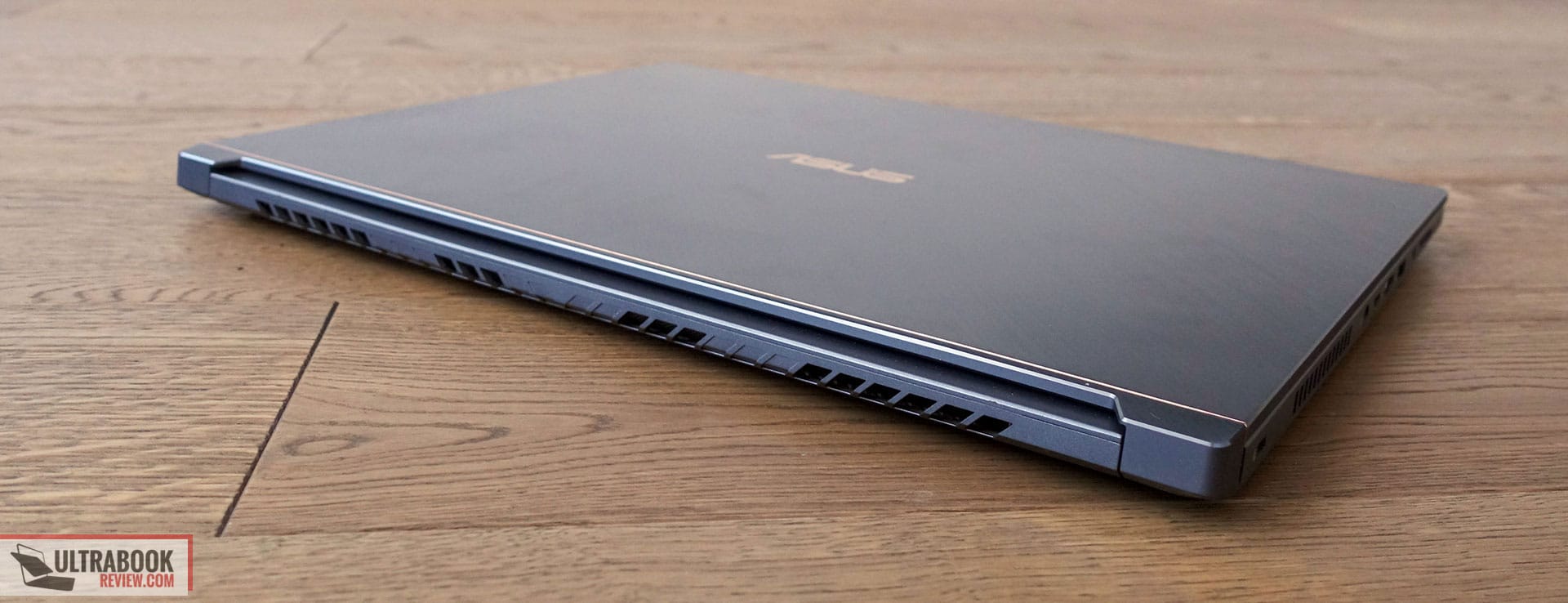ASUS ProArt StudioBook Pro 17 W700 review (W700G2T - Core i7 