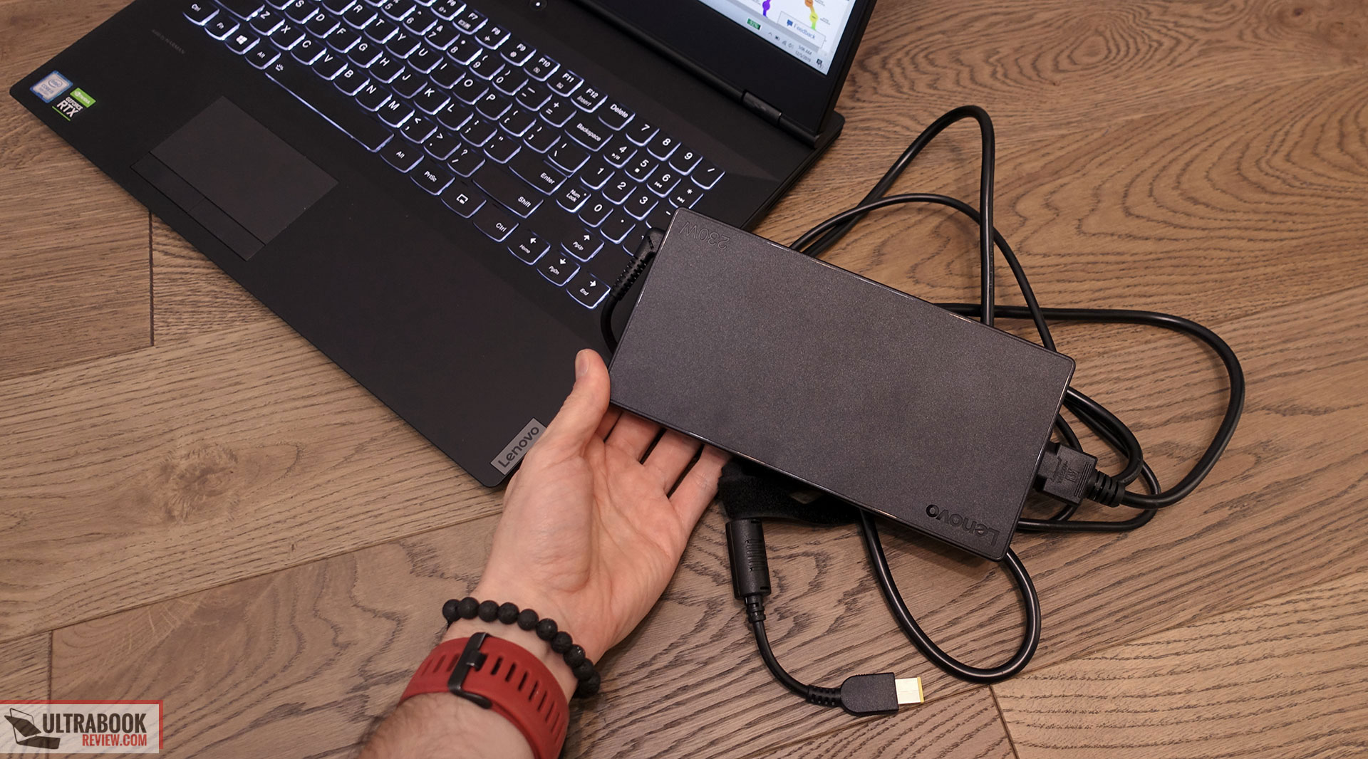 Lenovo Legion Y540 - power brick