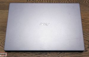 Acer Swift 3 SF314-57 exterior scratches easily