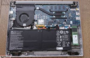 Acer Swift 3 SF313-52 internals and dissasembly
