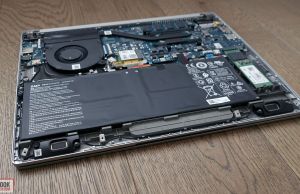 Acer Swift 3 SF313-52 internals - speakers and battery