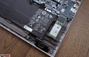 Acer Swift 3 SF313-52 internals - ssd