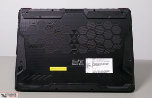 Asus TUF Gaming A15 - back