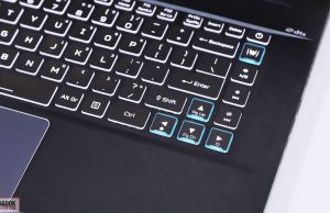 Acer Predator Triton 500 - keyboard arrown/functions