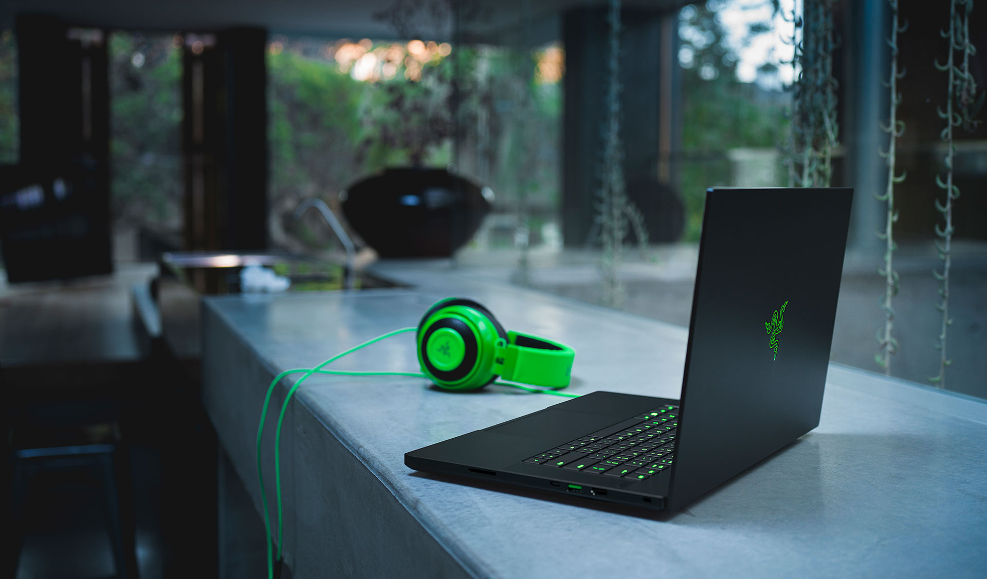 2020 Razer Blade 15 Advanced gets 8-Core i7-10875H CPU, RTX Super graphics and 300Hz screen