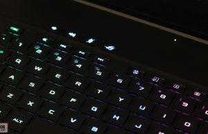 Asus Zephyrus S15 - illumination