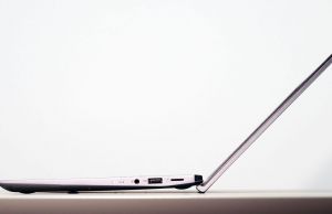 Asus ZenBook 14 UM433IQ - profile