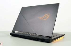 Asus ROG Scar 15 - exterior design