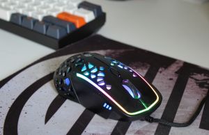 Zephyr Gaming Mouse front angle