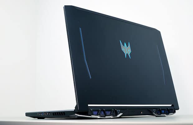 alienware 17 vs predator helios 500