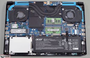 Acer Predator Helios 300 - internals and dissasembly