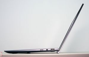 Asus ZenBook 14 Ultralight UX435 - profile and Ergolift hinges