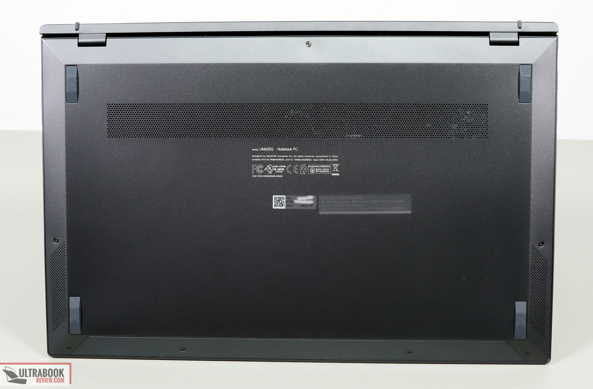14 ultrabook UM425QA AMD Ryzen Asus ZenBook review- full-power