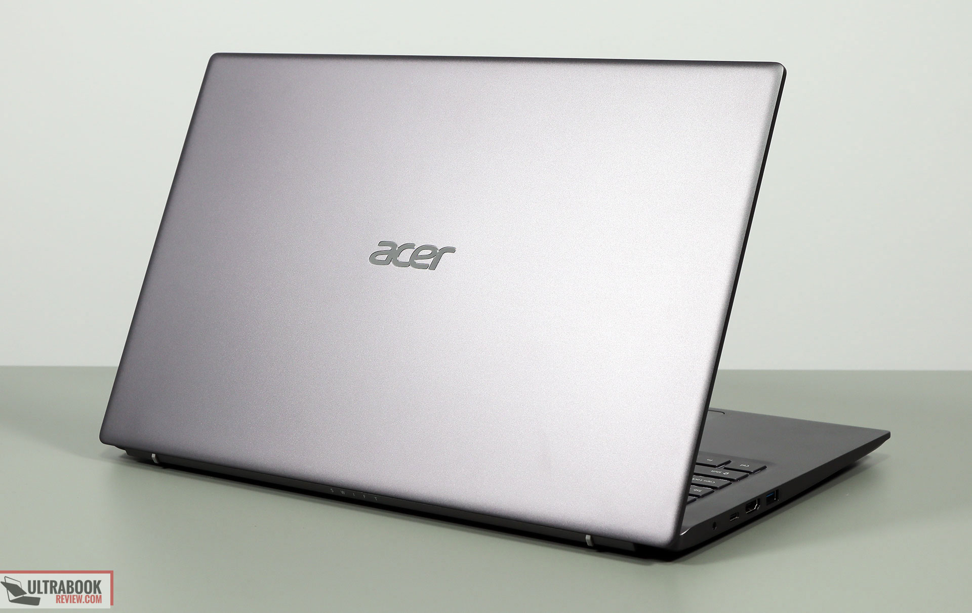Acer Swift X SFX16-51G review - exterior