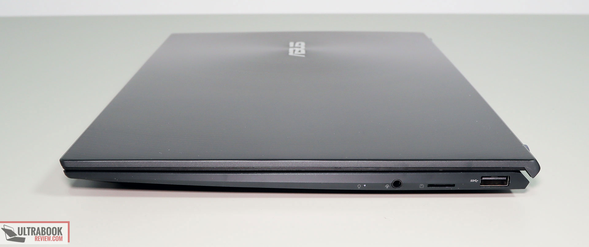Asus ZenBook 14 UM425QA review- full-power AMD Ryzen ultrabook | alle Notebooks