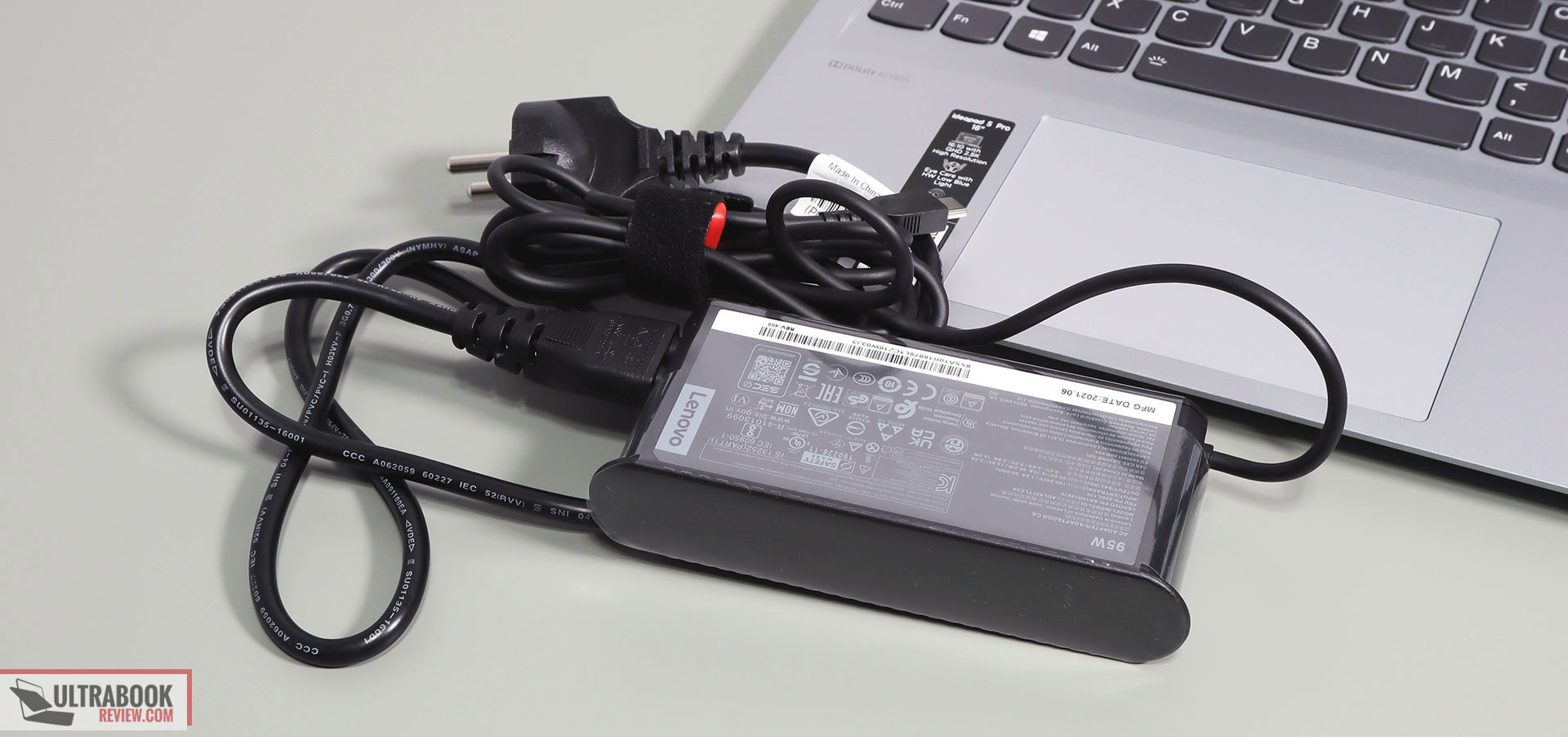 Chargeur USB-C 65 watts normal pour Huawei MateBook D 16 (2022) 