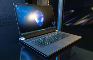 alienware x17 exterior