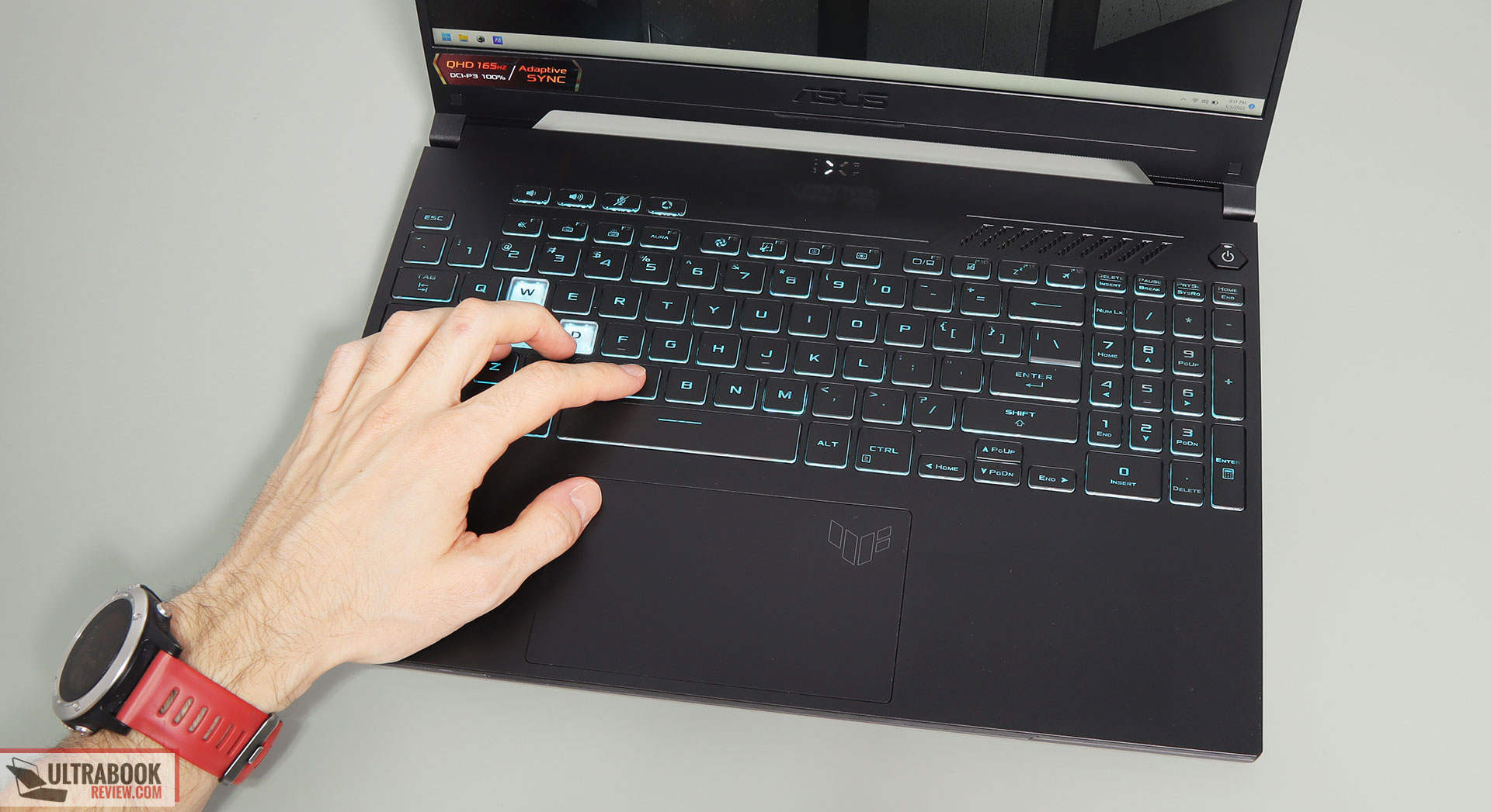 2022 Asus TUF Gaming A15 and F15 - keyboard and clickpad