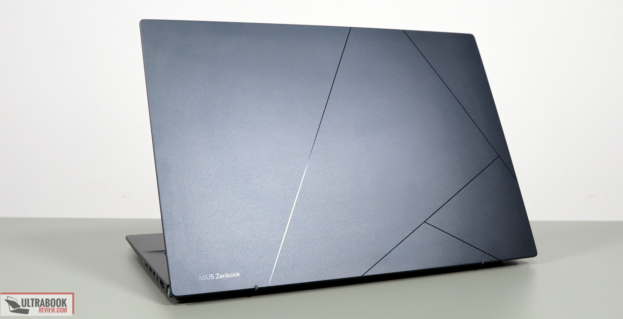 2022 Asus ZenBook 14 UX3402 review