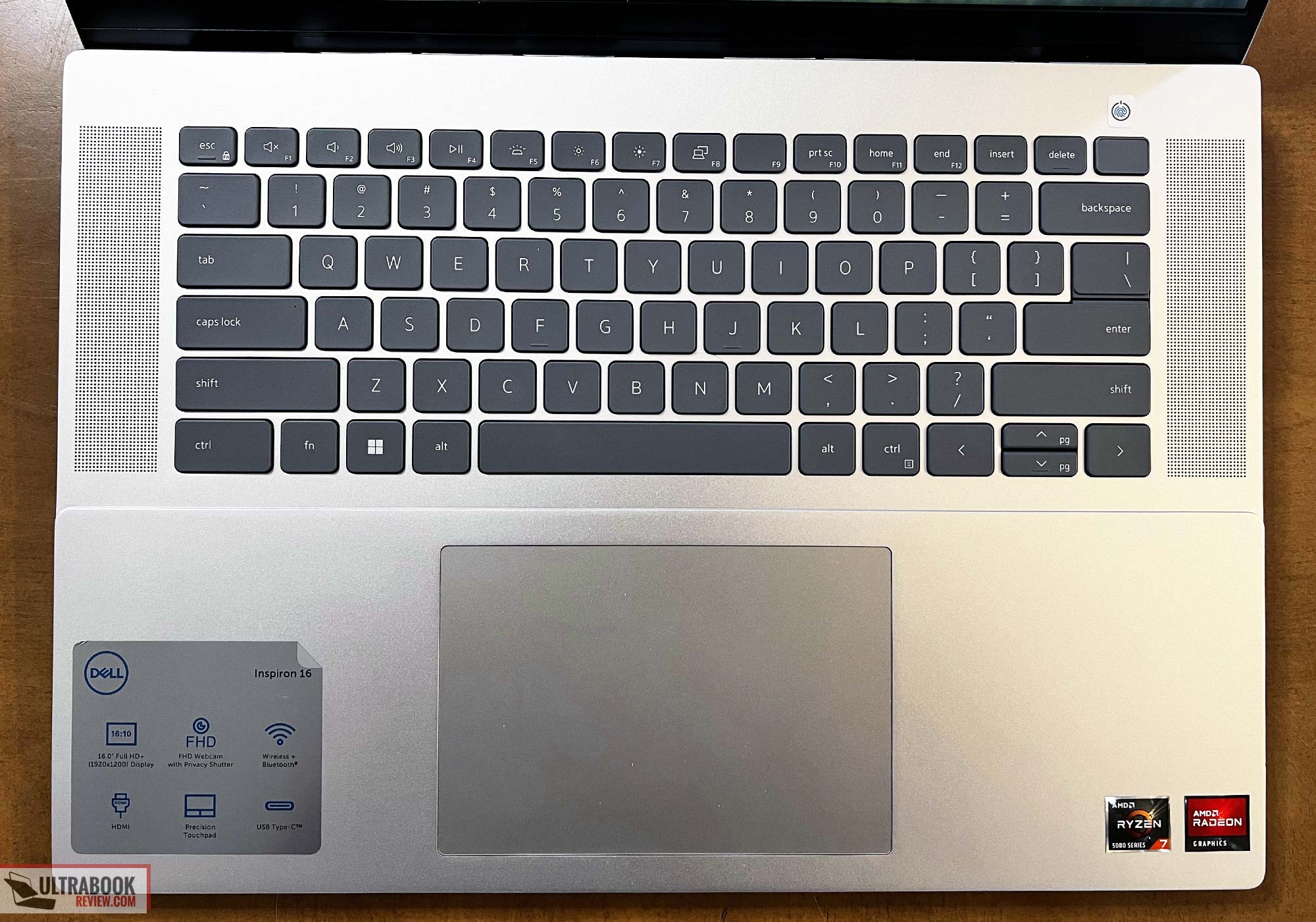 Dell Inspiron 16 5625 keyboard and clickpad