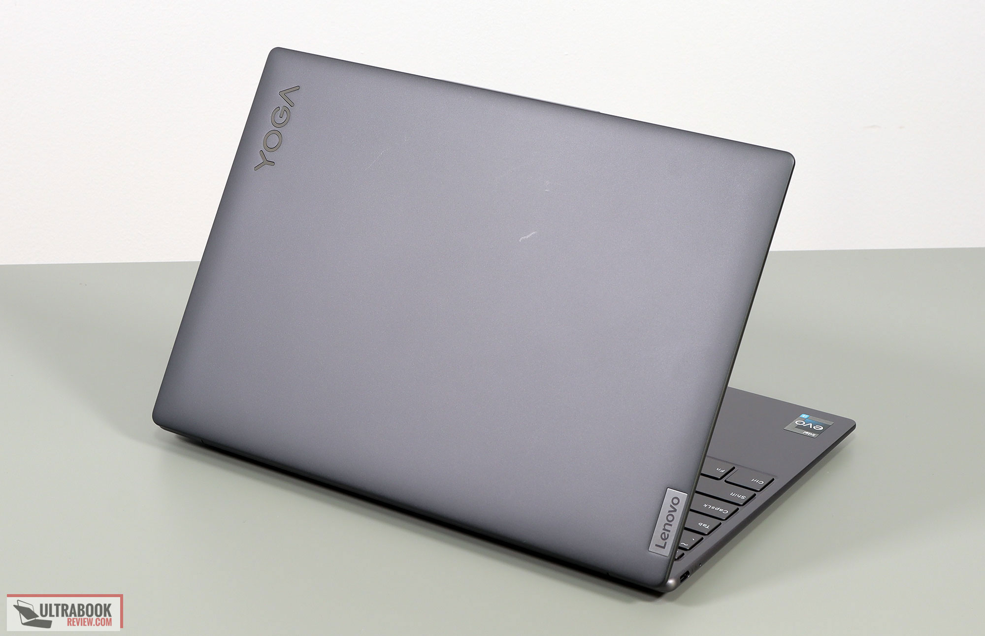 Lenovo Slim 7i Carbon ultrabook review