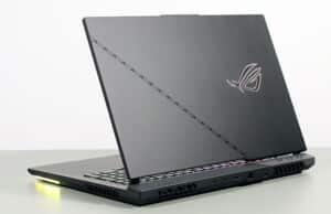 asus rog scar17 thumb