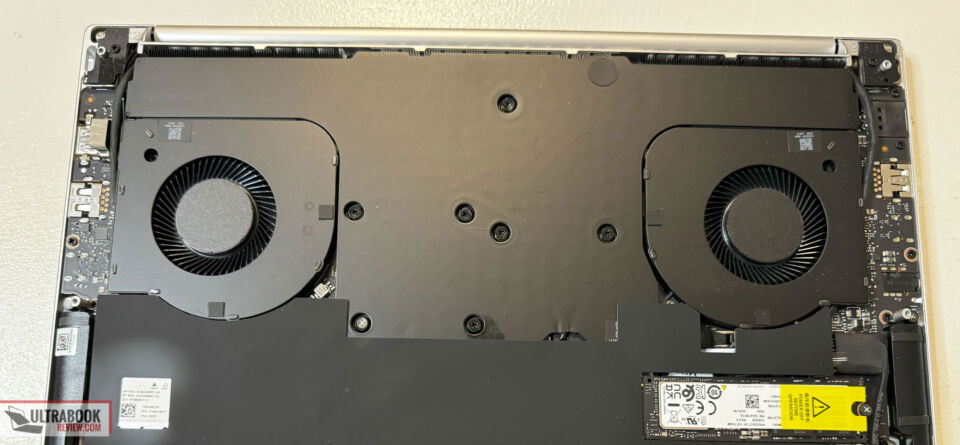 2014 Razerblade 14 Overheating Shuts Down www.ultrabookreview.com