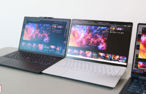 Lenovo Thinkpad X1 Carbon vs. Asus Expertbook Ultra comparison display matte glossy 2